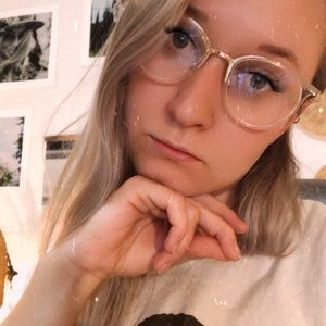 Meet your Posher, Natalie